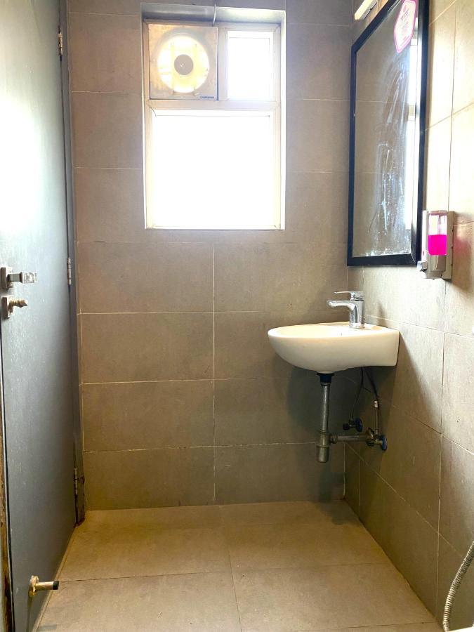 Qotel Ip Residency East Delhi Preet Vihar New Delhi